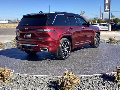 2022 Jeep Grand Cherokee Summit Reserve