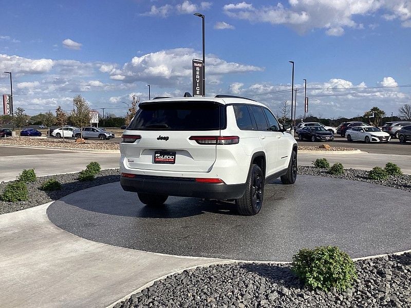 2023 Jeep Grand Cherokee L Altitude