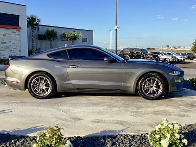 2021 Ford Mustang EcoBoost