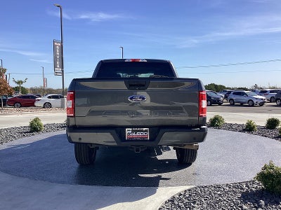 2022 Ford F-150 2WD XLT