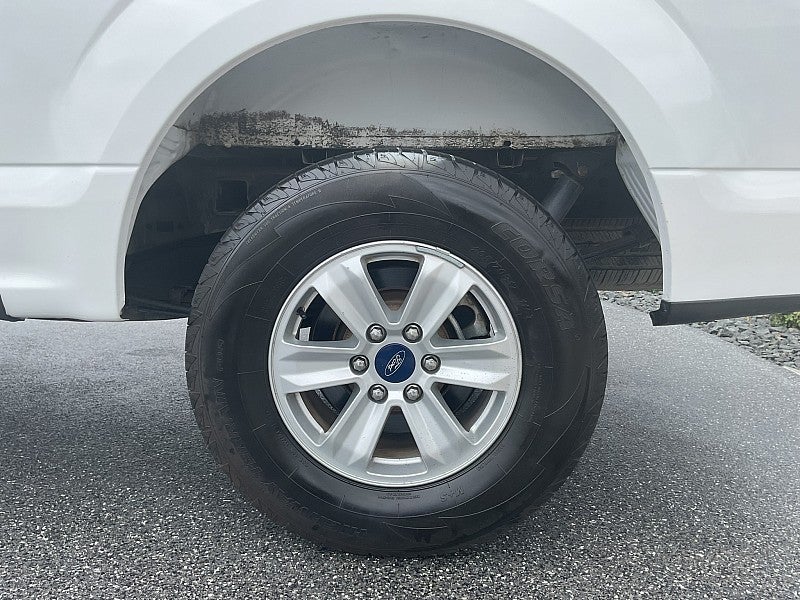 2017 Ford F-150 2WD XLT