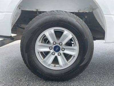 2017 Ford F-150 2WD XLT