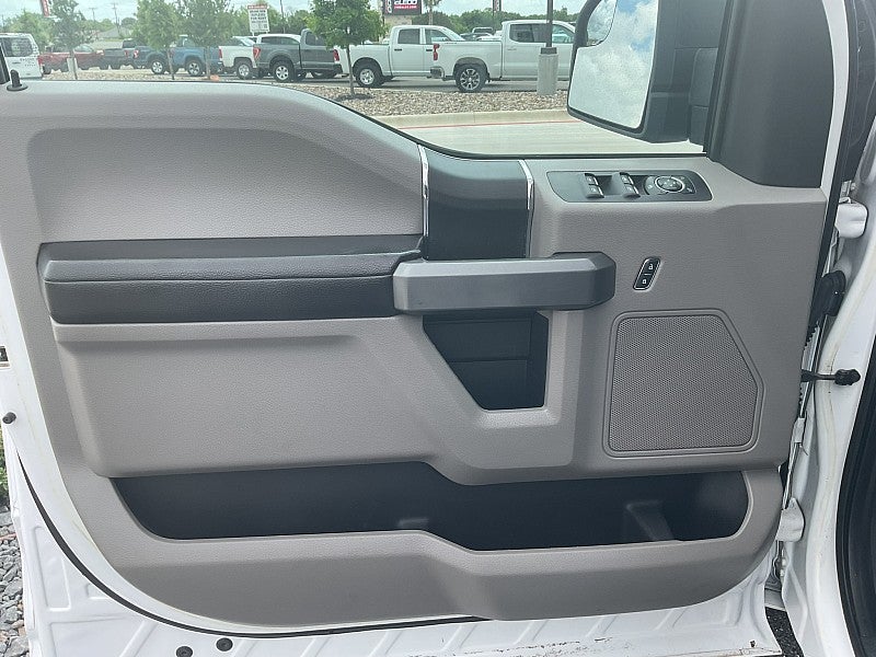 2017 Ford F-150 2WD XLT