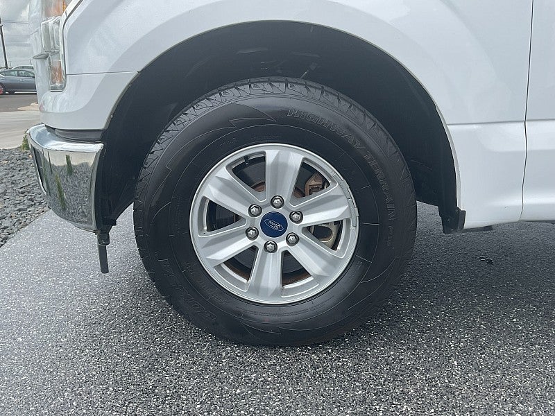 2017 Ford F-150 2WD XLT