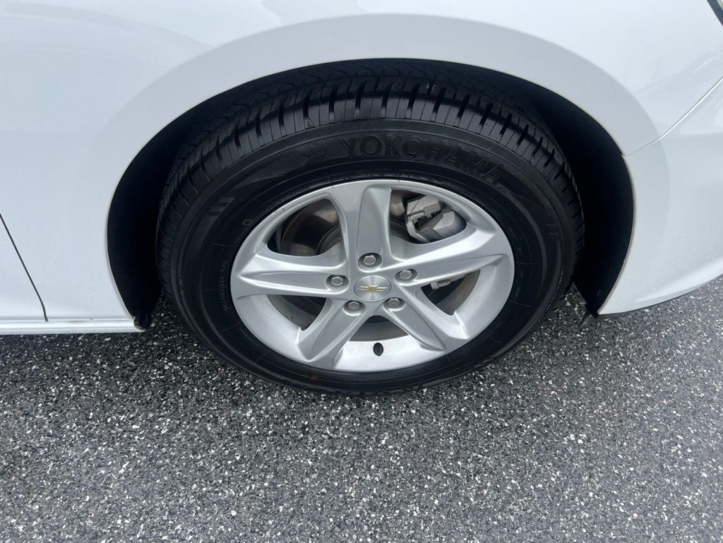 2022 Chevrolet Malibu LS 1FL