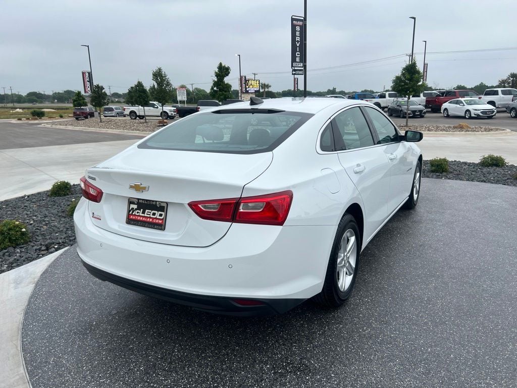 2022 Chevrolet Malibu LS 1FL