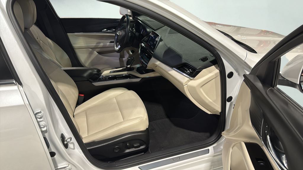 2023 Cadillac CT4 Premium Luxury