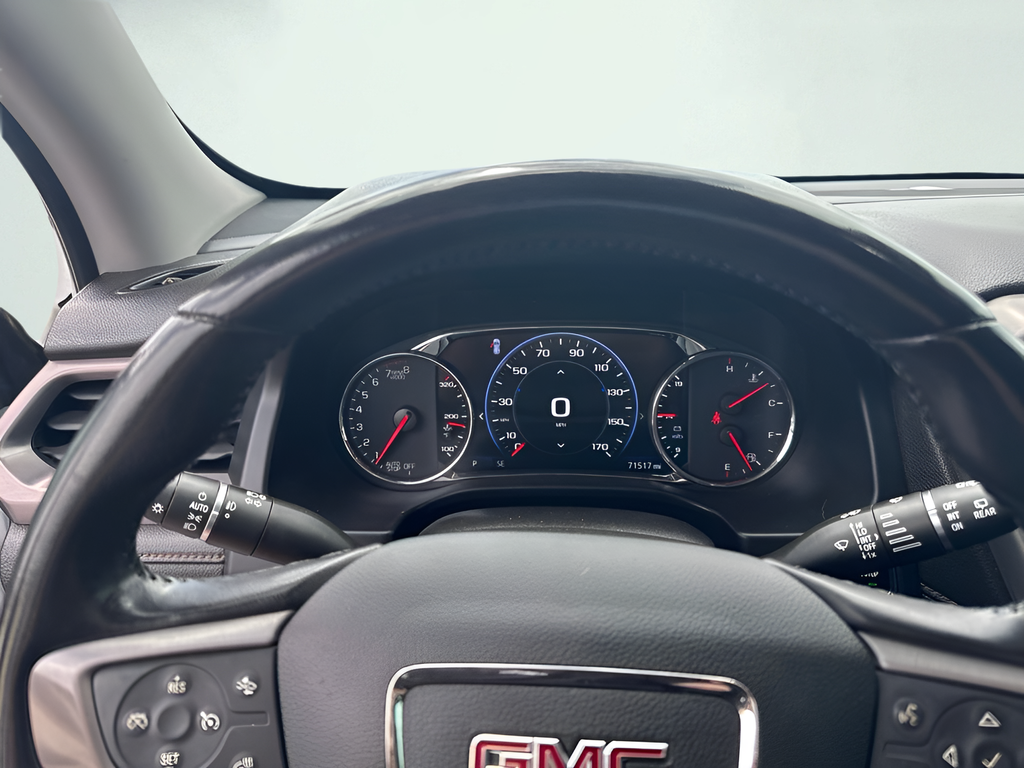 2022 GMC Acadia AT4
