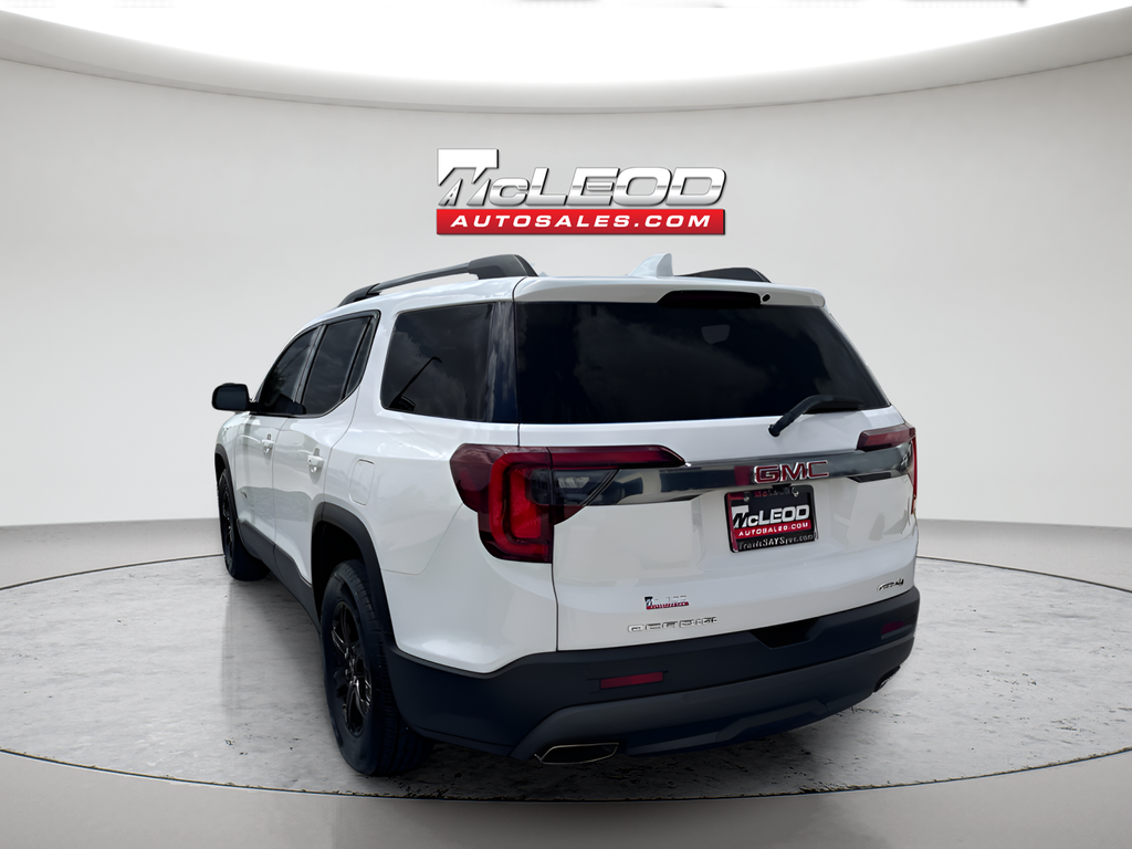 2022 GMC Acadia AT4