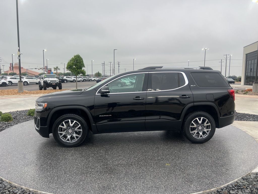 2023 GMC Acadia SLT