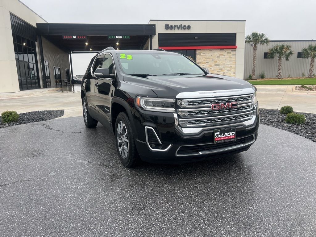 2023 GMC Acadia SLT