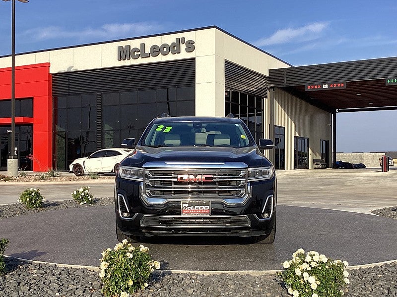 2023 GMC Acadia SLT