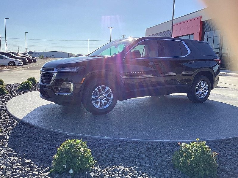2023 Chevrolet Traverse LS