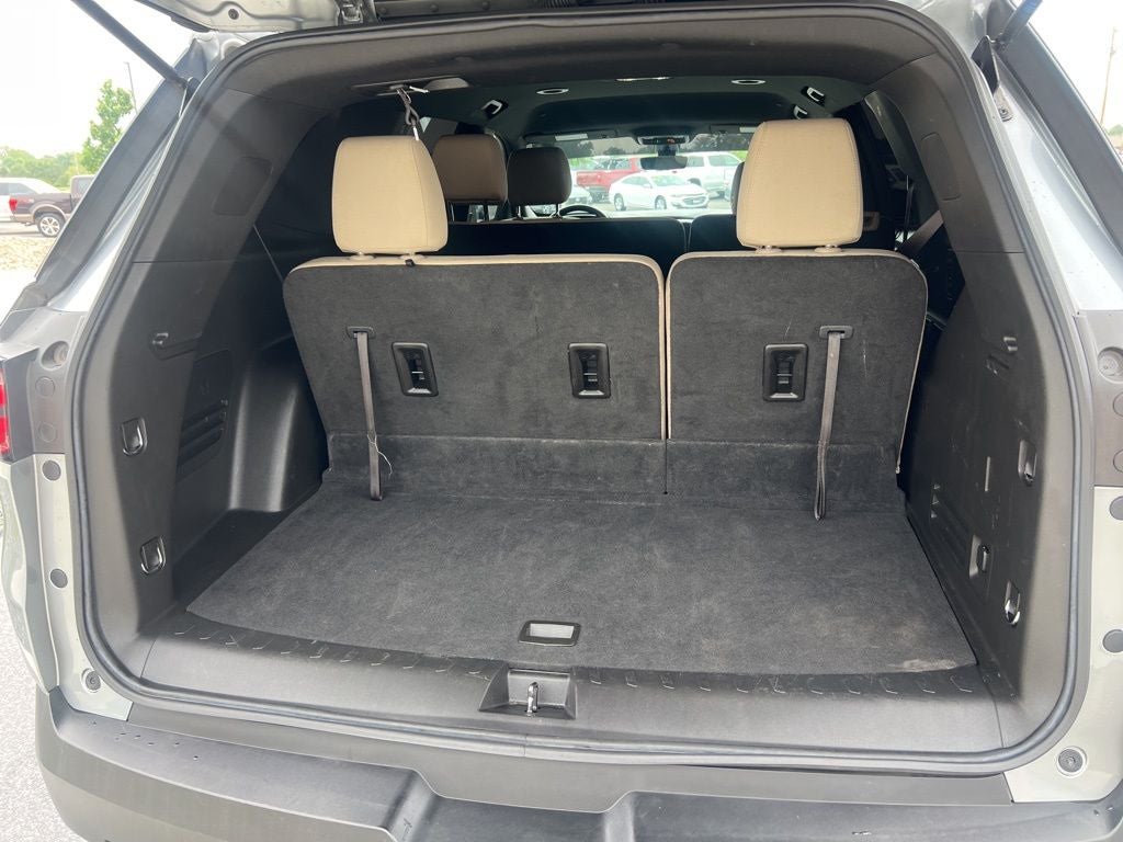 2023 Chevrolet Traverse LS