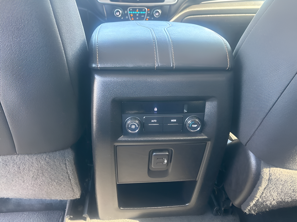 2019 Chevrolet Traverse LT Cloth w/1LT