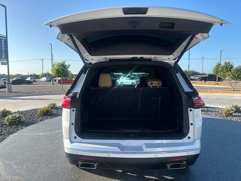 2023 Chevrolet Traverse Premier