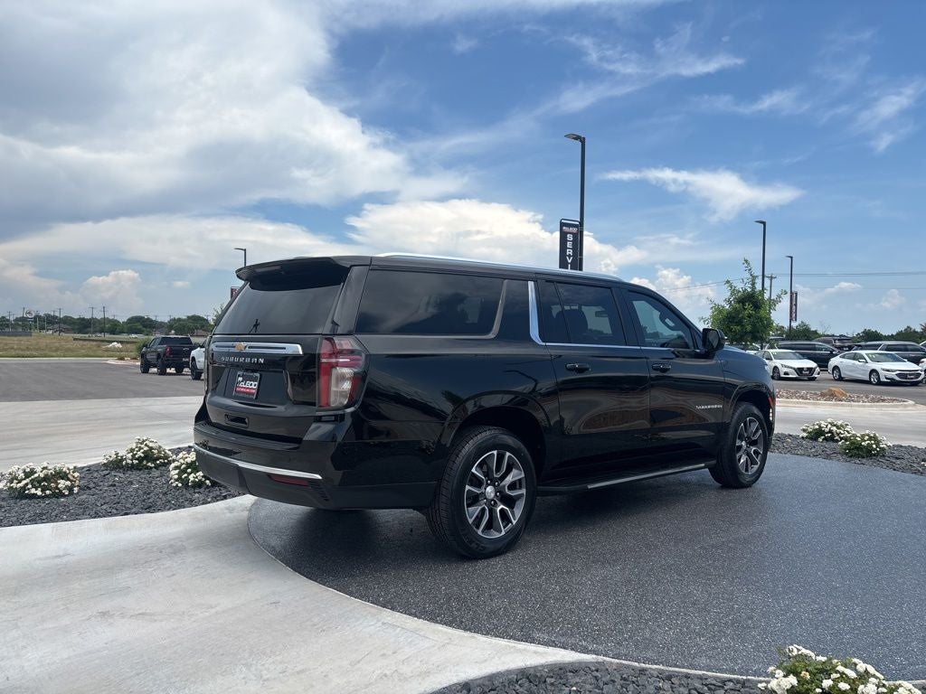 2021 Chevrolet Suburban LS