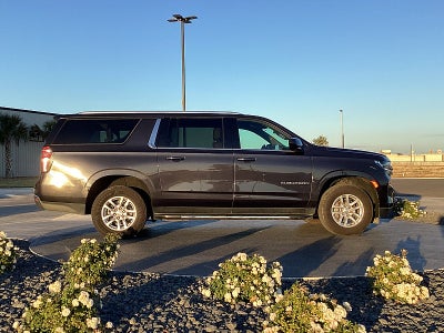 2023 Chevrolet Suburban LT