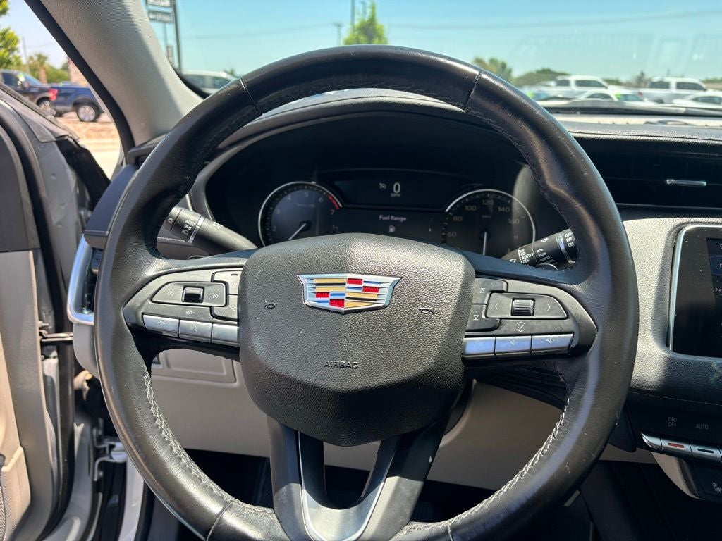 2021 Cadillac XT4 Premium Luxury