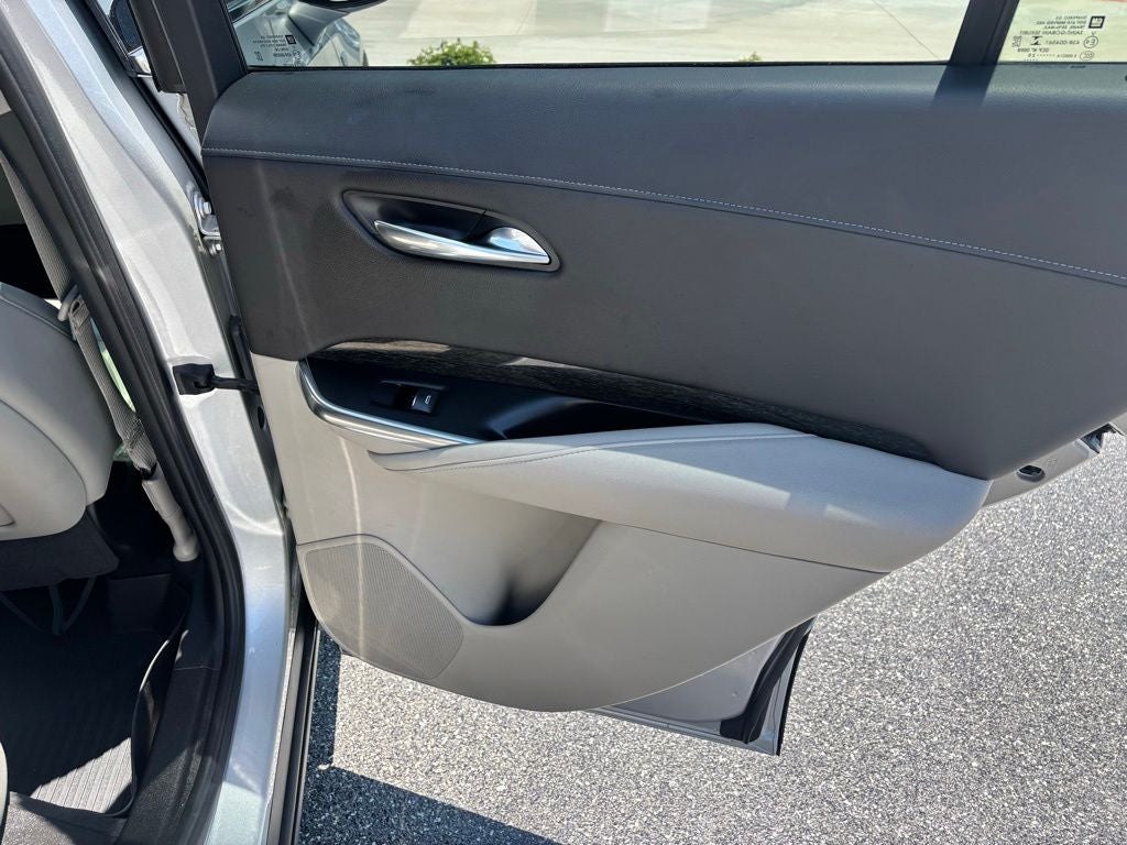 2021 Cadillac XT4 Premium Luxury