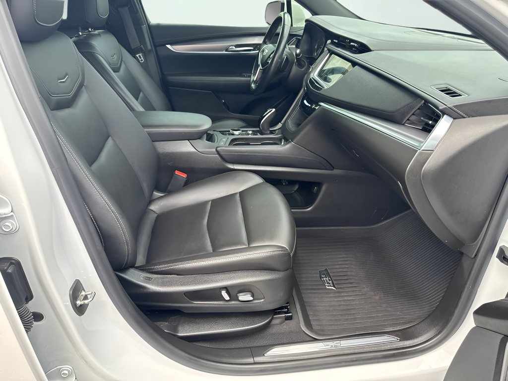 2021 Cadillac XT5 Luxury