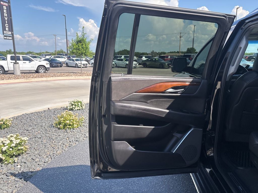 2019 Cadillac Escalade ESV Luxury