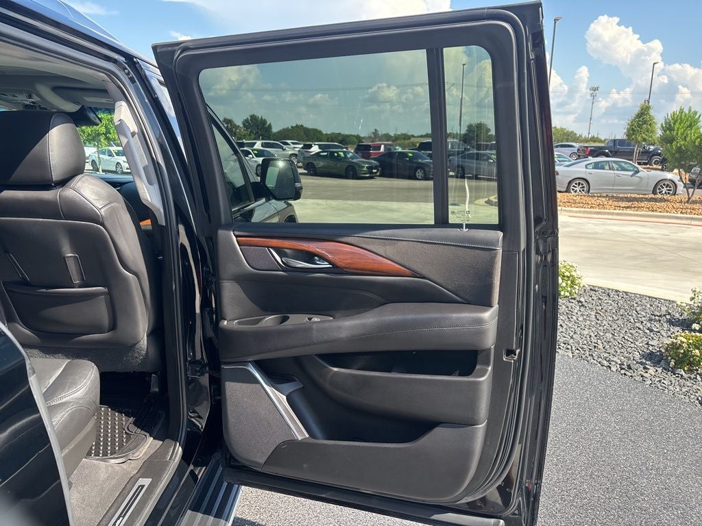 2019 Cadillac Escalade ESV Luxury