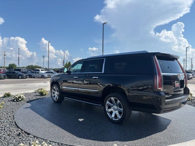 2019 Cadillac Escalade ESV Luxury