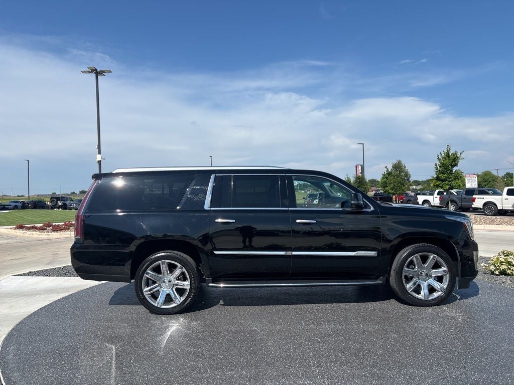 2019 Cadillac Escalade ESV Luxury