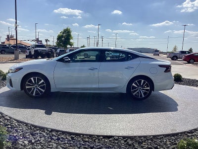 2023 Nissan Maxima SV