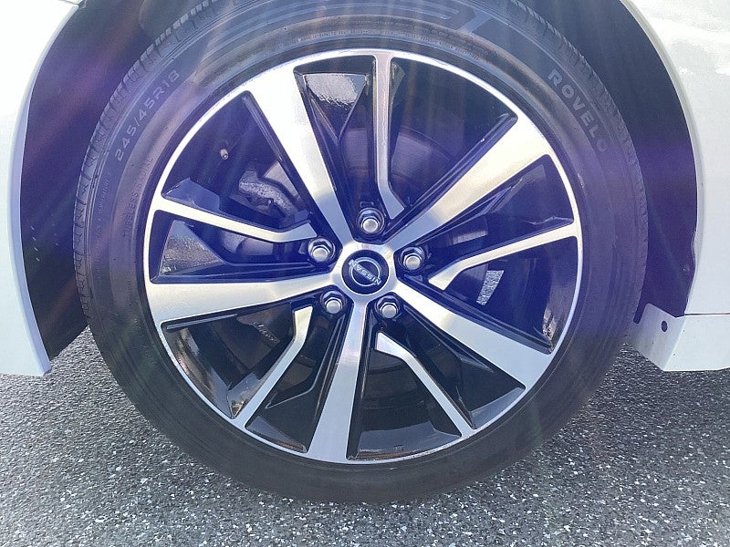 2023 Nissan Maxima SV