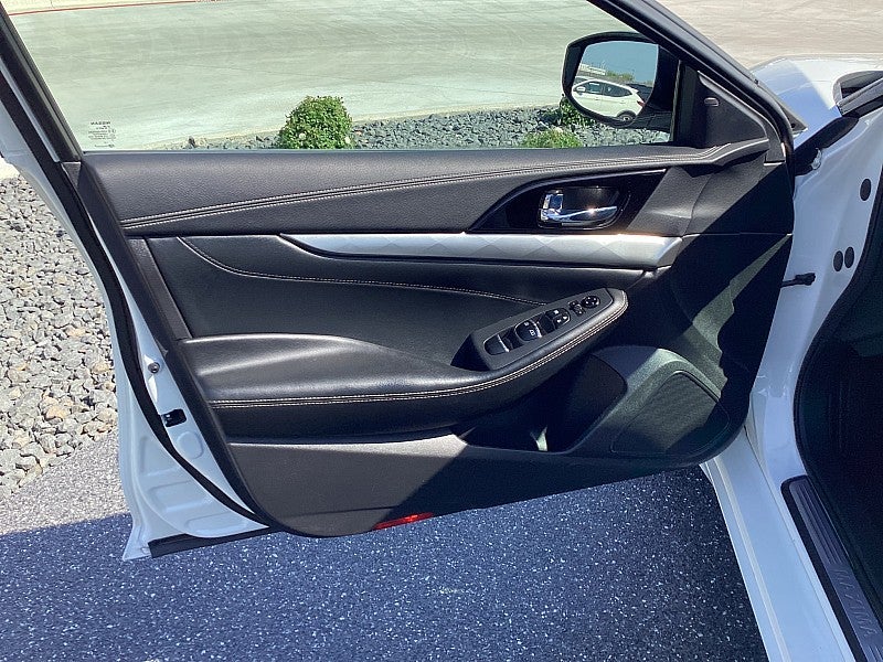 2023 Nissan Maxima SV