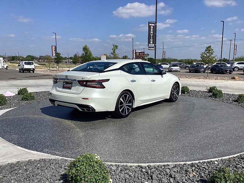 2023 Nissan Maxima SV