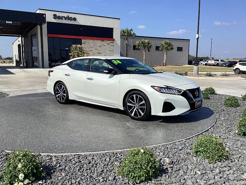 2023 Nissan Maxima SV