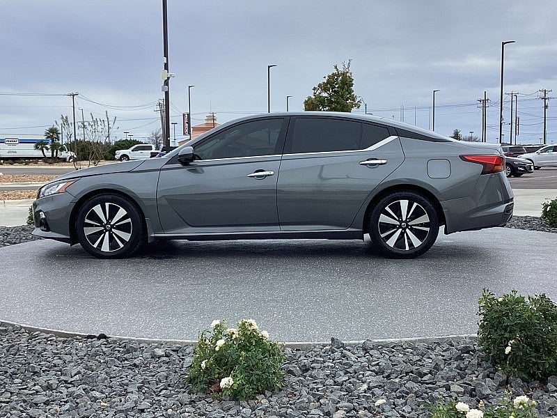 2021 Nissan Altima 2.5 SL