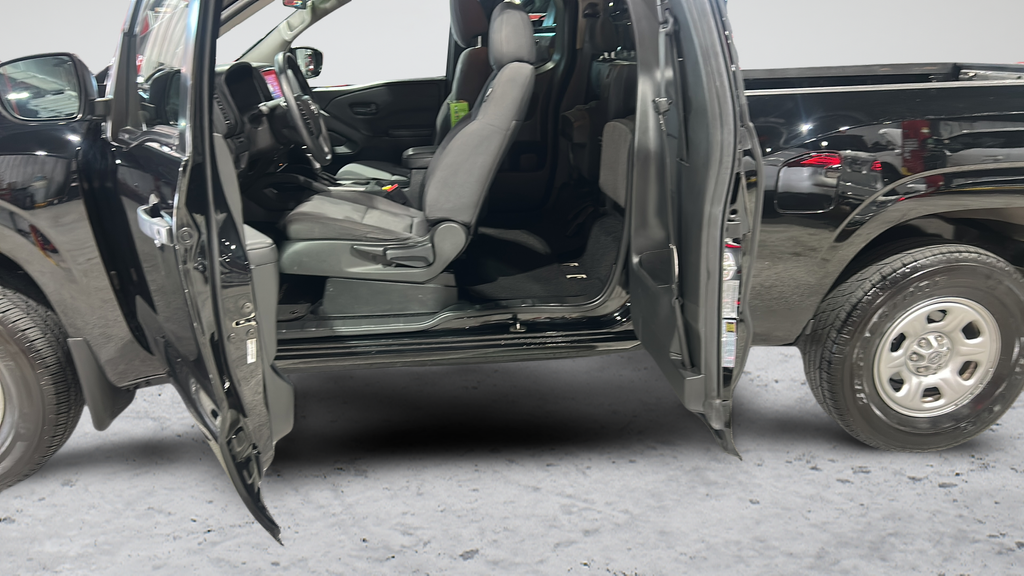 2023 Nissan Frontier S