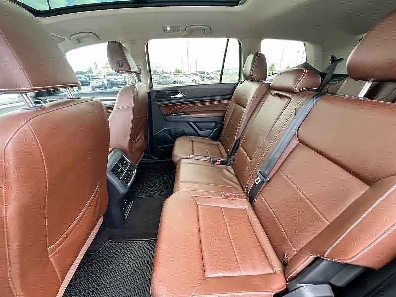 2022 Volkswagen Atlas 3.6L V6 SE w/Technology