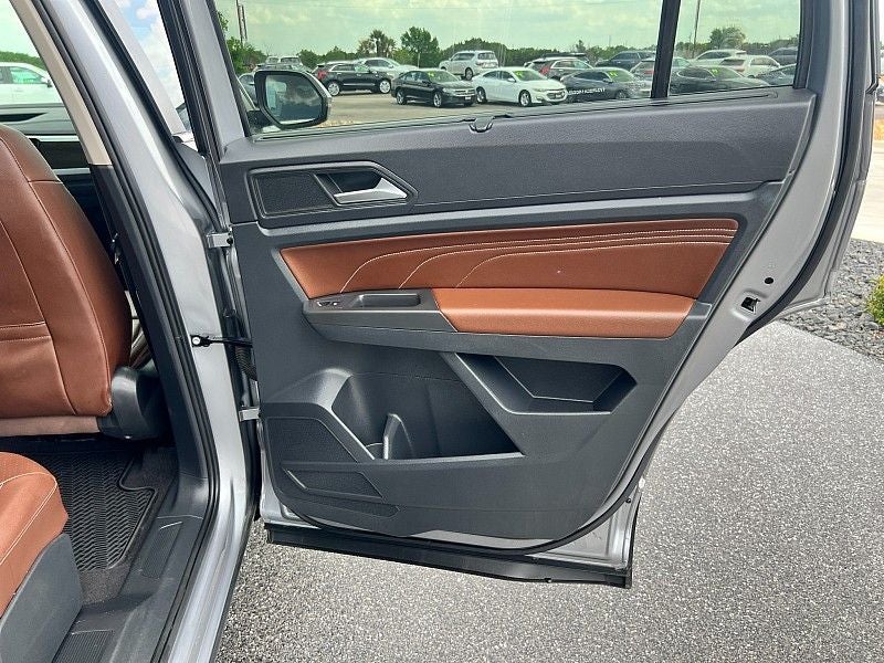 2022 Volkswagen Atlas 3.6L V6 SE w/Technology