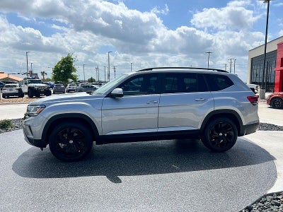 2022 Volkswagen Atlas 3.6L V6 SE w/Technology