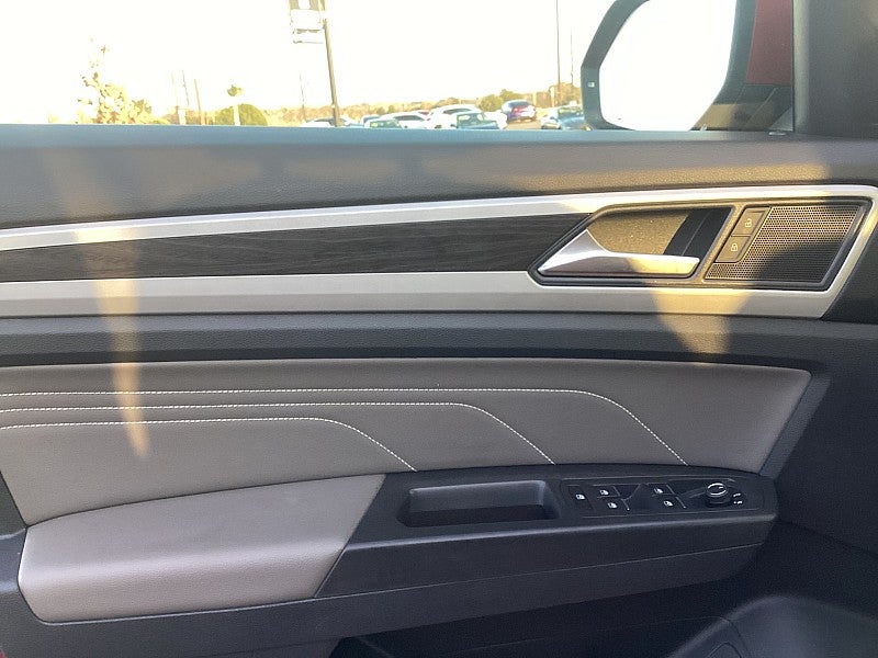 2023 Volkswagen Atlas 2.0T SE w/Technology