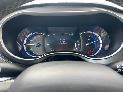 2023 Chrysler Pacifica Hybrid Touring L