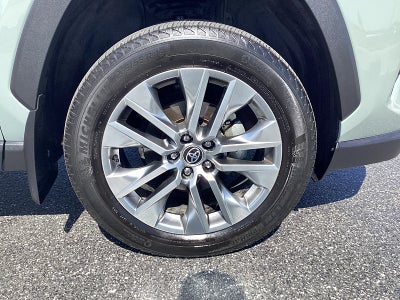2023 Toyota RAV4 XLE Premium