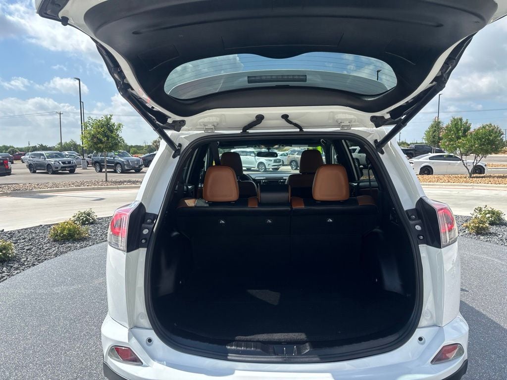 2016 Toyota RAV4 SE