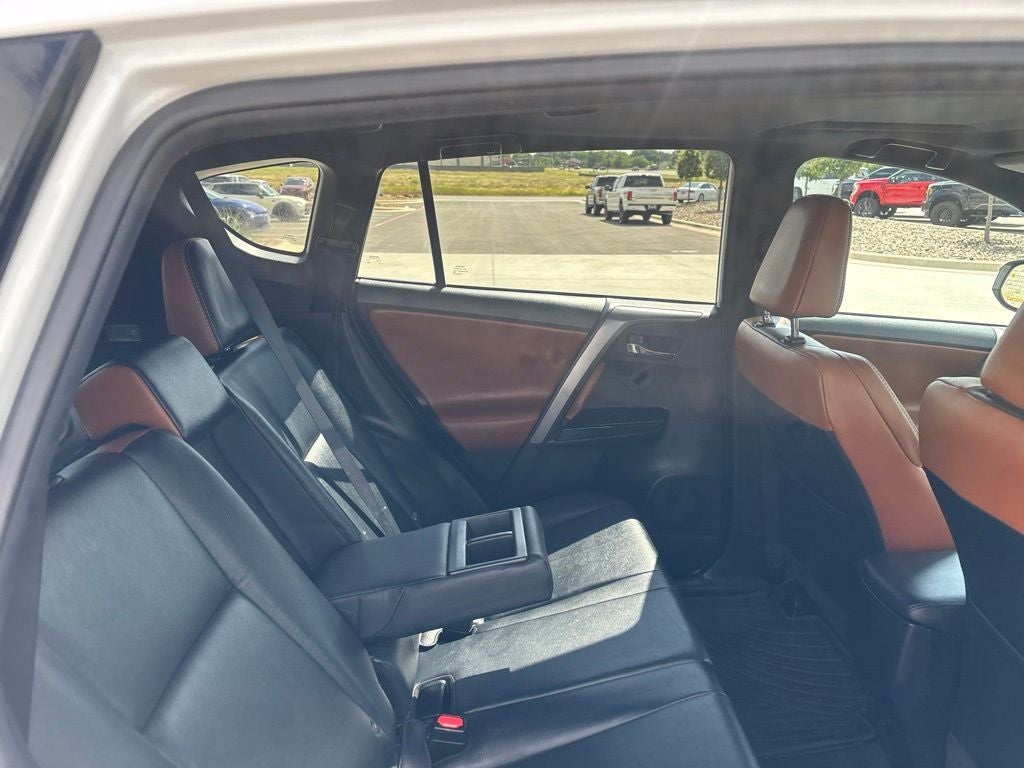 2016 Toyota RAV4 SE