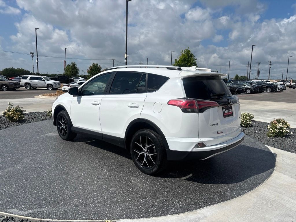 2016 Toyota RAV4 SE