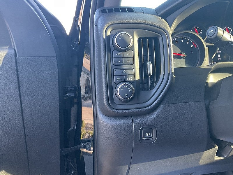 2023 Chevrolet Silverado 1500 4WD Custom Trail Boss