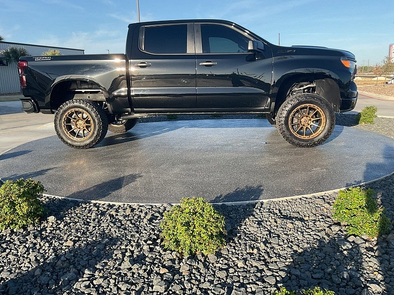 2023 Chevrolet Silverado 1500 4WD Custom Trail Boss