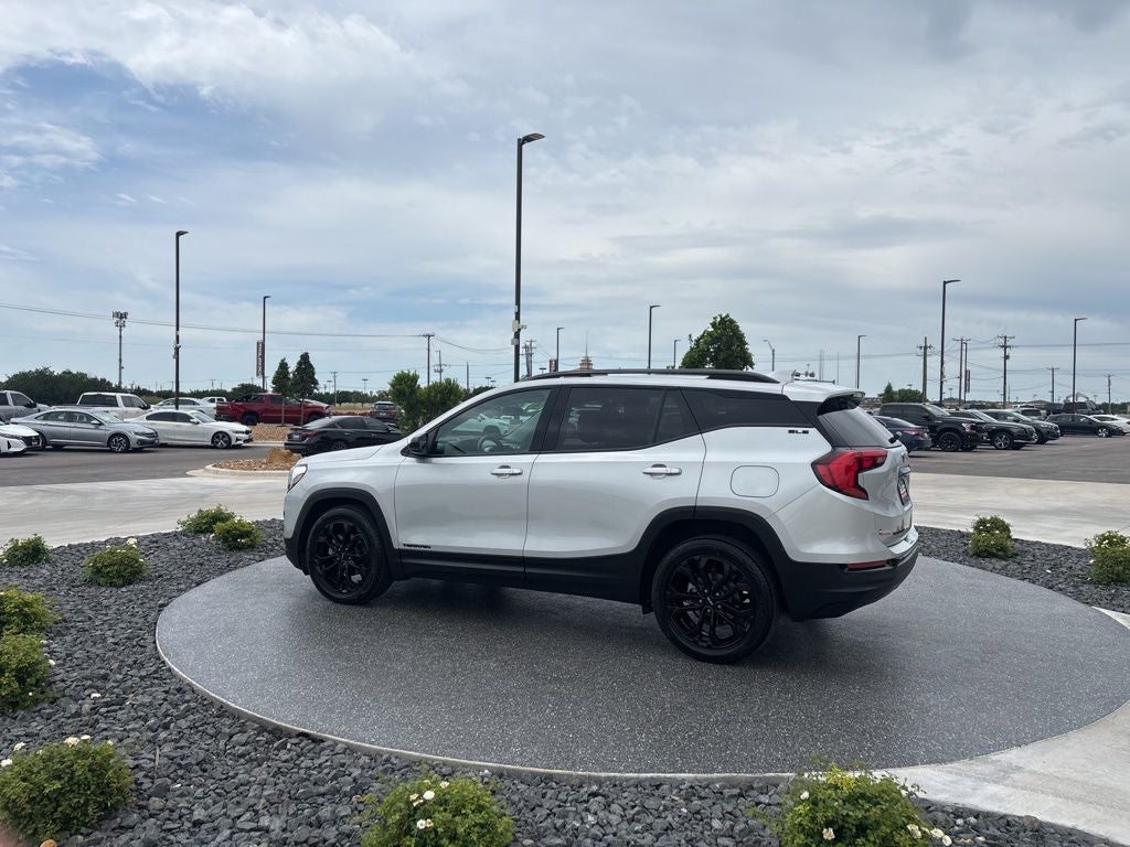 2021 GMC Terrain SLE
