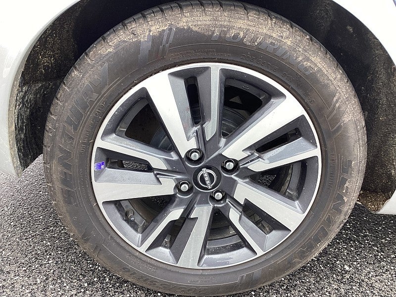 2023 Nissan Versa SV