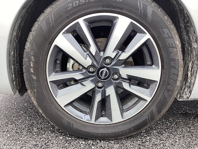 2023 Nissan Versa SV